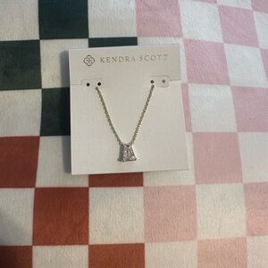 Kendra Scott Gold Necklace with Pendant